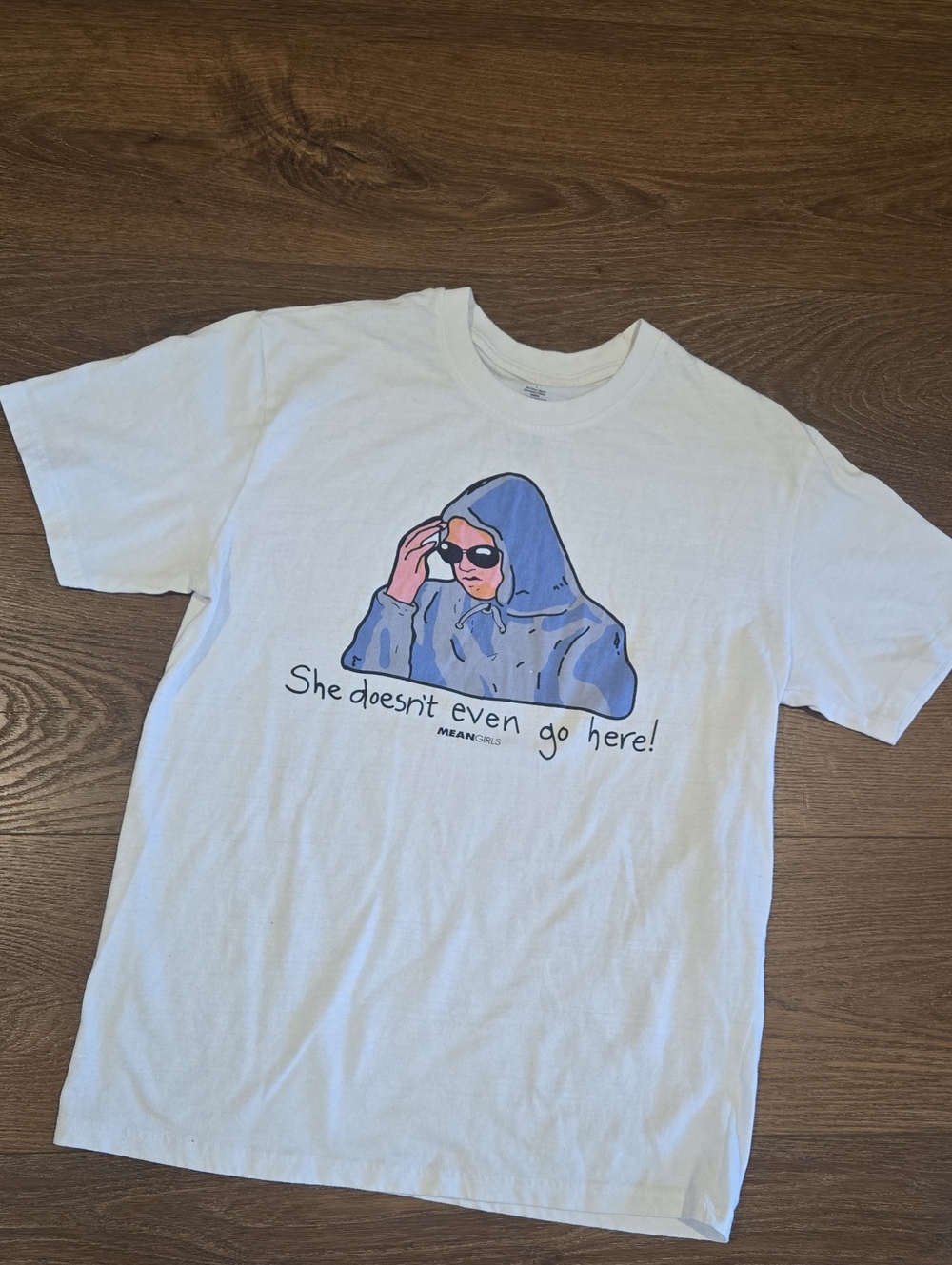 MEAN GIRLS GRAPHIC TSHIRT... SIZE LARGE... #8086
